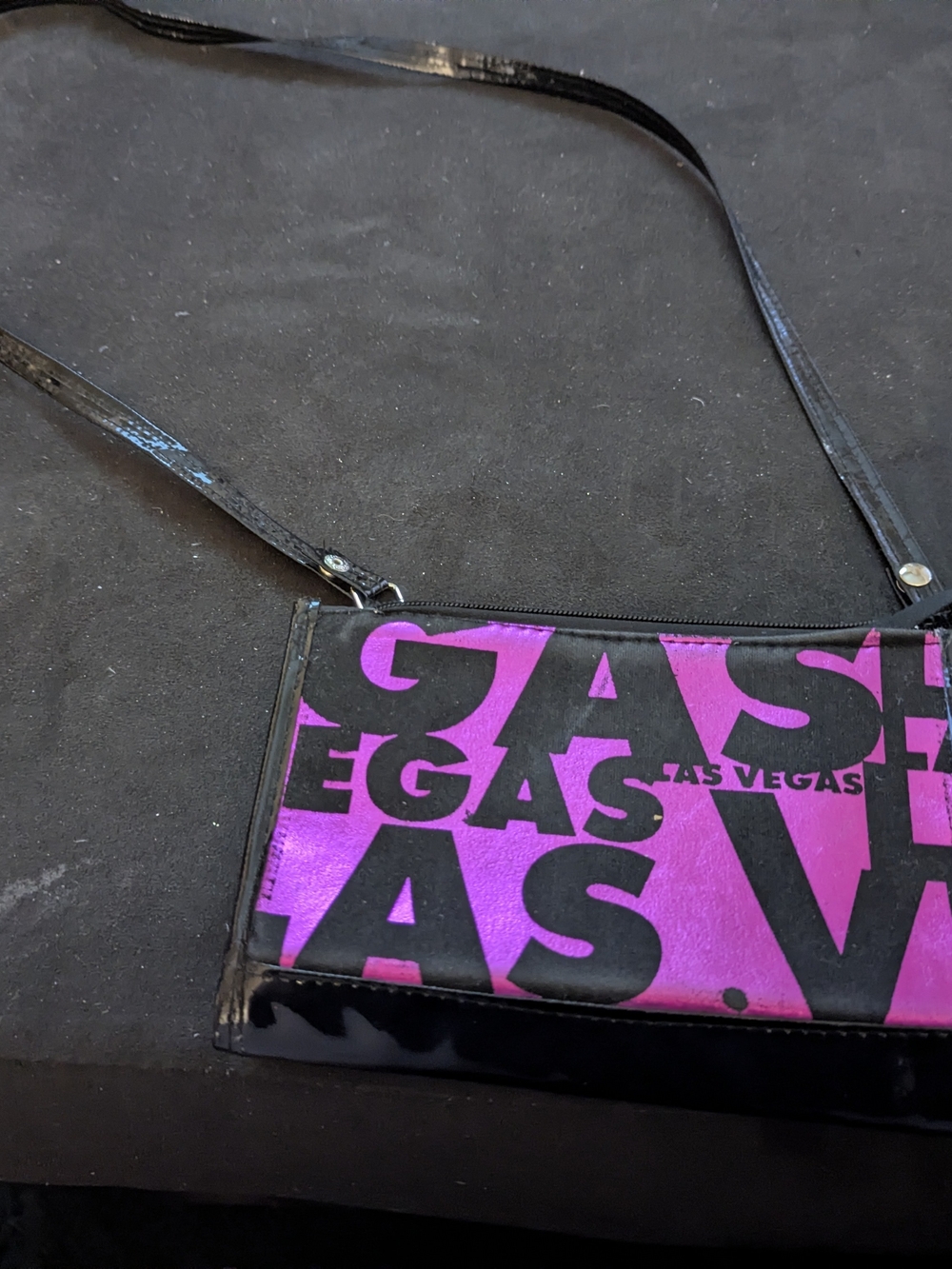 Las Vegas Pink & Black Crossbody Bag - Picture 2 of 7